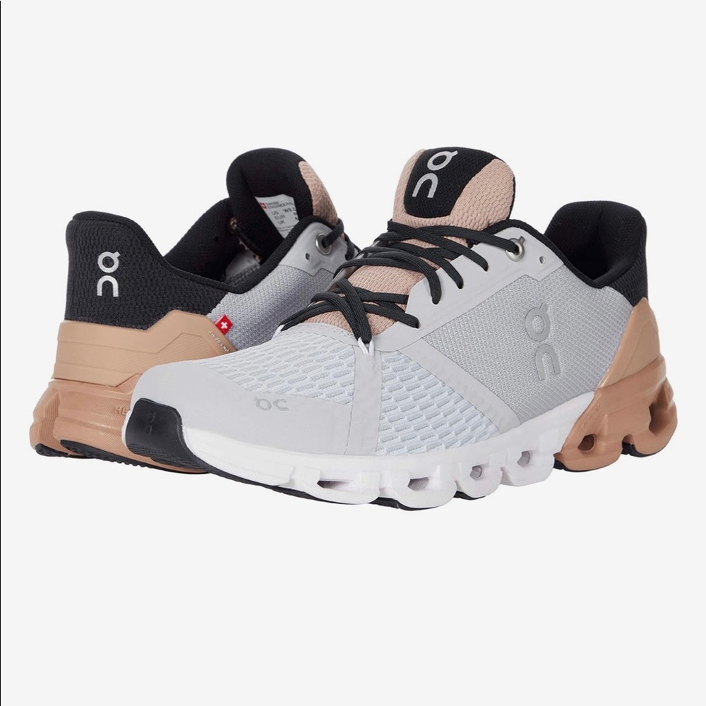 On Cloudflyer Running Shoes size 10